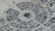 Le festival Burning Man est actuellement coupé du monde suite à de fortes pluies.