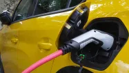Voiture électrique, rénovation thermique ... Une étude décortique les coûts dissuasifs