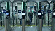 Les sas Parafe, qui permettent d'automatiser les contrôles de passeport, dysfonctionnent ce lundi dans les aéroports d'Orly et Roissy.