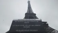 Les salariés de la Société d'exploitation de la tour Eiffel (Sete) ont reconduit jeudi leur grève pour un quatrième jour consécutif.