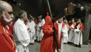 «On nous a dit que c'était fabuleux» : à Sartène, une procession emblématique pour le Vendredi saint