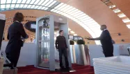 A Roissy, de nouveaux scanners 3D pour fluidifier les contrôles des bagages cabine