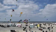«On redevient des petits enfants !» : à Berck, admiration pour le festival de cerfs-volants