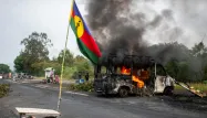 Nouvelle-Calédonie : après 10 jours d'émeutes, les habitants attendent Emmanuel Macron de pied ferme