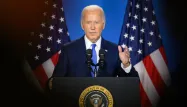 Face à la presse, Joe Biden continue de défendre sa candidature malgré les doutes des démocrates