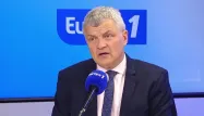 Pascal Praud et vous : «Un animal en bonne santé coûte 100 euros par mois, ça sous-entend se priver de quelque chose pour lui» affirme Jacques-Charles Fombonne