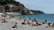 «On a vraiment besoin de recharger les batteries» : près de Nice, les touristes profitent enfin de leurs vacances