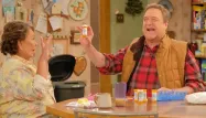 Les acteurs Roseanne Barr et John Goodman.