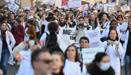 Des médecins libéraux ont battu le pavé à Paris ce mardi.