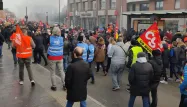À Douai, les manifestants contre la réforme des retraites restent mobilisés.