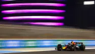 Le double champion du monde en titre de Formule 1 Max Verstappen a dominé jeudi la première journée des essais de pré-saison à Bahreïn