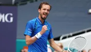Daniil Medvedev (5e mondial) a remporté pour la première fois le Masters 1000 de Miami en dominant Jannik Sinner