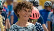 Cyclisme : Jeannie Longo remporte une course à 64 ans !