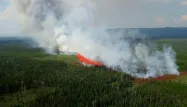 Les incendies se poursuivent au Canada.