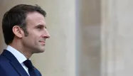 Emmanuel Macron a annoncé que les préservatifs seront également gratuits pour les mineurs.