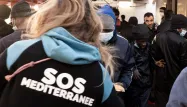 Le ministère de l'Intérieur a recensé près de 1.500 associations qui viennent en aide aux migrants dès leur arrivée jusqu'à leur parcours administratif.