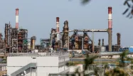 La grève dans les raffineries TotalEnergies va s'étendre à celle de Donges en Loire-Atlantique à partir de mercredi.