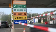 Pour faire face à la pénurie, l'exécutif a augmenté ses importations.de carburants raffinés.