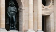 Aux Invalides, un spectacle sons et lumières, consacré à l'histoire napoléonienne se déroule jusqu'au 7 septembre.