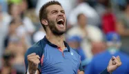 Borna Coric bat Stefanos Tsitsipas et remporte le Masters 1000 de Cincinnati.