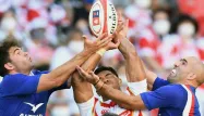Le XV de France s'impose face au Japon (42-23).
