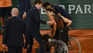 L'Allemand Alexander Zverev a dû abandonner sur blessure face à Rafael Nadal en 1/2 finale de Roland-Garros.