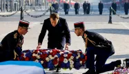 Emmanuel Macron se rendra ce dimanche devant la statue du général de Gaulle et devant la tombe soldat inconnu pour les cérémonies de commémoration du 8 mai 1945 (Illustration)