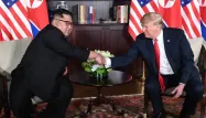 La poignée de main entre Kim Jong-Un et Donald Trump.
