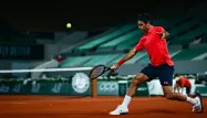 Roger Federer l'a emporté dans la nuit de samedi à dimanche face à l'Allemand Dominik Koepfer, avant de renoncer à la compétition quelques heures plus tard.