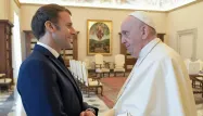 emmanuel macron et le pape