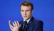 Emmanuel Macron souhaite un "service civique européen".