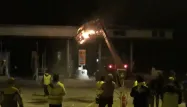 La zone de péage de Narbonne sud avait été la proie des flammes il y un an, en marge d'une manifestation des "gilets jaunes".