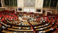 Les députés ont voté dans la nuit de vendredi à samedi un plan massif, qualifié de "budget de crise", à hauteur de 110 milliards d'euros. (photo d'illustration)