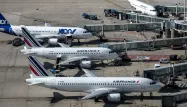 Depuis le début du confinement, la majorité des avions d'Air France restent sur le tarmac.