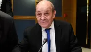 Le ministre des Affaires étrangères, Jean-Yves Le Drian, propose une mission internationale d'"observateurs indépendants" en Chine.