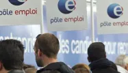 Le nombre de chômeurs a de nouveau diminué (-4,1%) en juillet, soit 174.300 inscrits en catégorie A en moins.