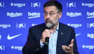 Bartomeu, président du FC Barcelone, démissionne.