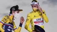 Les Slovènes Tadej Pogacar (à droite) et Primoz Roglic ont raflé les deux premières places du Tour de France.