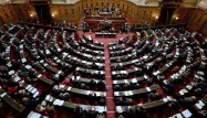 125 sénateurs ont été testés cette semaine, huit ont été déclarés positifs.