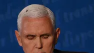 Une mouche s'est posée sur le front de Mike Pence lors du débat.