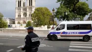 Des policiers avaient été attaqués au marteau devant la cathédrale Notre-Dame en juin 2017. Image d'illustration.