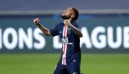 Absent il y a 18 mois lors du fiasco contre Manchester United, Neymar tiendra bien sa place mardi soir face au même adversaire.