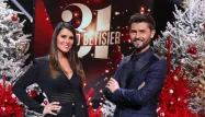 Christophe Beaugrand présente "Le grand bétisier du 31" pour le Réveillon de TF1, aux côtés de Karine Ferri