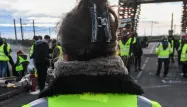 Des "gilets jaunes" ont bloqué le dépôt du quotidien régional "La Voix du Nord".