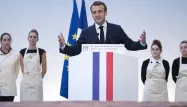 Emmanuel Macron réunissait vendredi à l'Elysée des maîtres-boulangers pour partager une galette des rois.