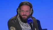 Francis Lalanne dans les studios d'Europe 1.