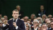 Emmanuel Macron s'est exprimé mardi devant de nombreux maires.