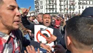 Les manifestants se sont déployés dans le centre d'Alger.