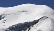 L'alpiniste revenait de l'ascension du Mont Blanc.