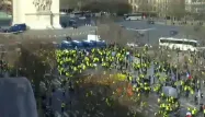 "Gilets jaunes" : un manifestant a eu une main arrachée lors d'incidents devant l'Assemblée à Paris